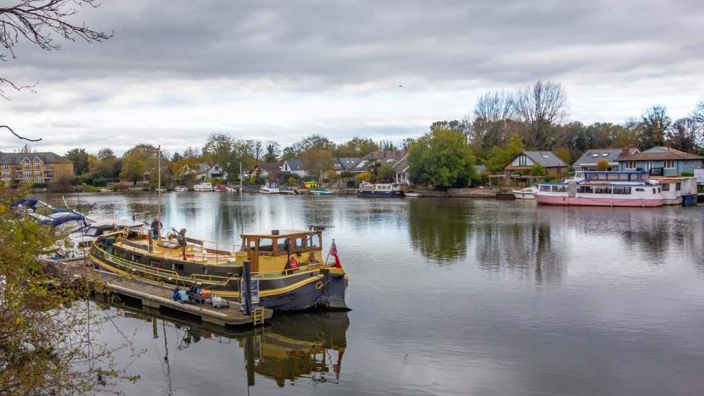 New Haw to&nbsp;Molesey